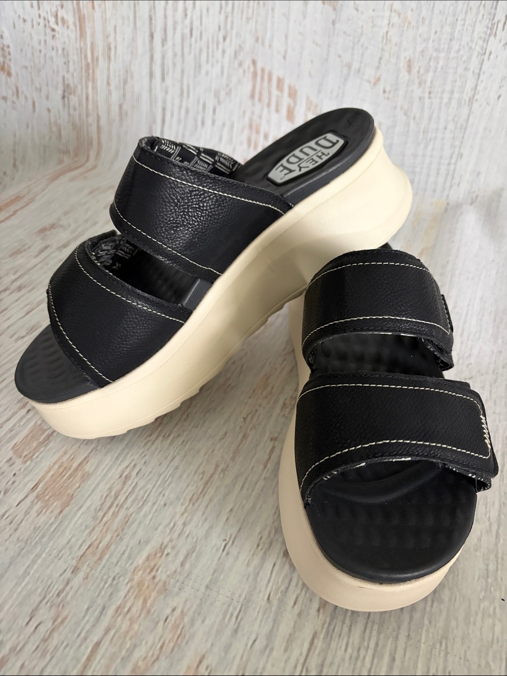 Hey Dude Delray Slide Classic Black Double-Strap (Velcro) with Cream Platform - Picture 1 of 7